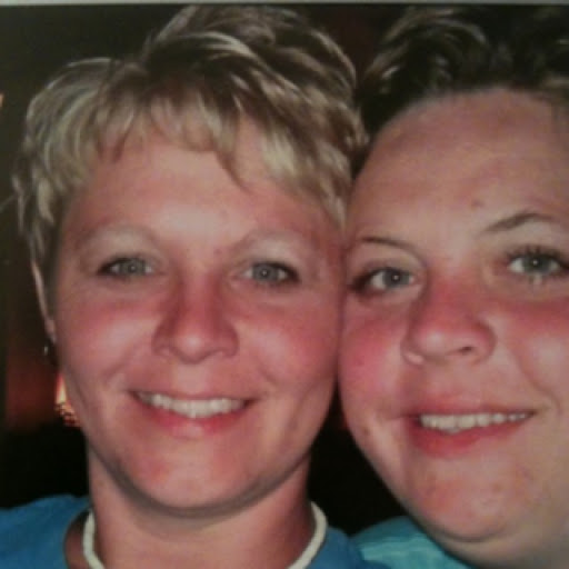 Tonya Harvey Photo 7