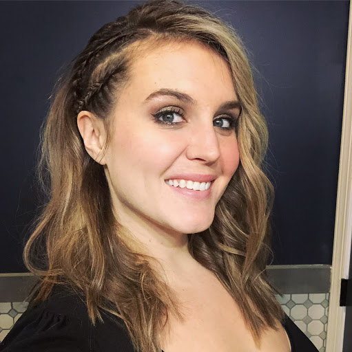 Elizabeth Watts Photo 51