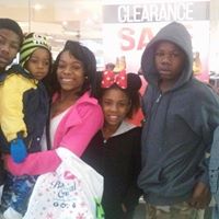 Lakisha Robinson Photo 25