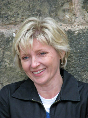 Laura Nielsen Photo 22