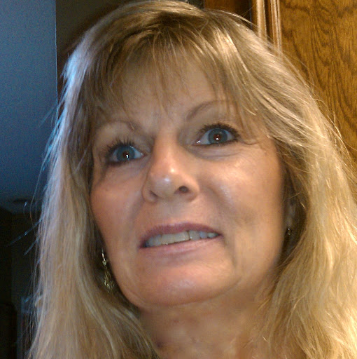 Renee Skinner Photo 14
