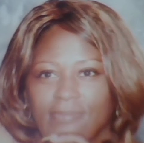 Paula Mitchell Photo 6