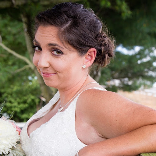 Shannon Green Photo 32