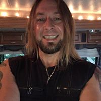 Stephen Wolf Photo 30