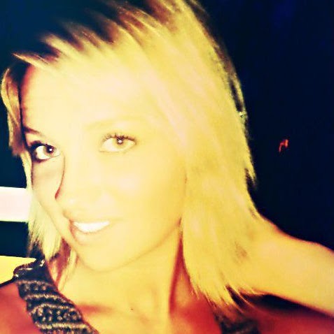 Samantha Lawson Photo 17