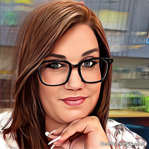 Alicia Forbes Photo 14