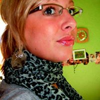Julie Schulz Photo 5