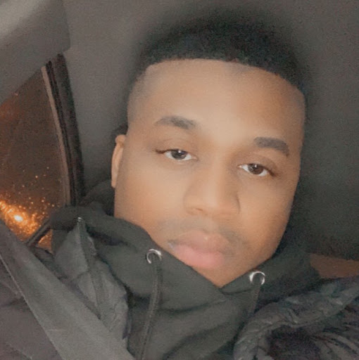 Aaron Pierce Photo 12