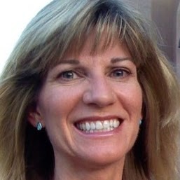 Debbie Snow Photo 6