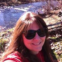 Shelly Roberts Photo 22