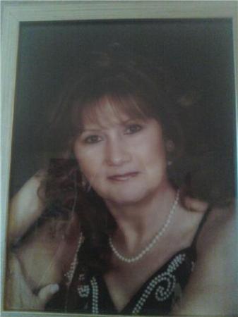 Debra Ward Photo 4
