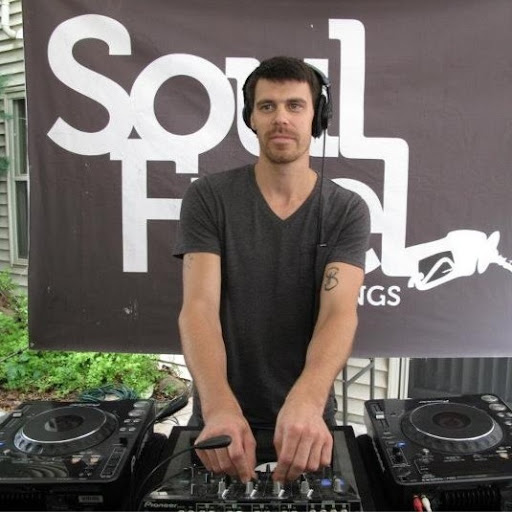 Christopher Scheer Photo 22