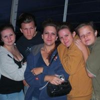 Jennifer Robison Photo 27