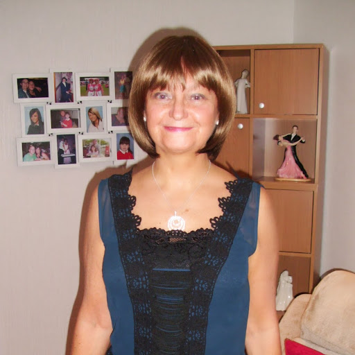 Janet Fowler Photo 33
