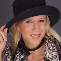 Christine Ehlers Photo 8