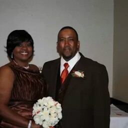 Lisa Glover Photo 45