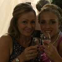 Lisa Underhill Photo 15