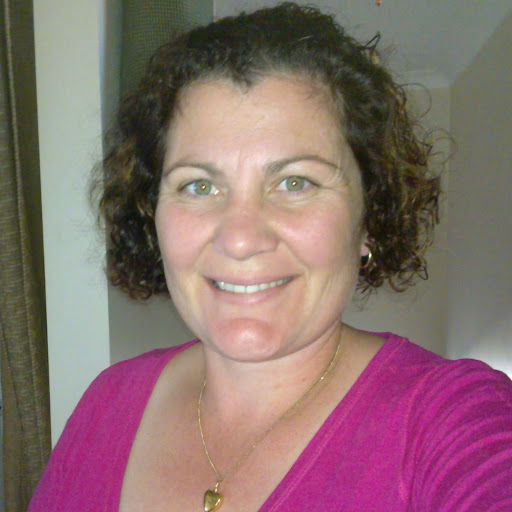 Tracey Regan Photo 14