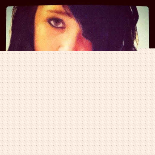 Nicole Erickson Photo 18