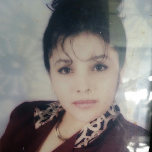 Silvia Estrada Photo 17