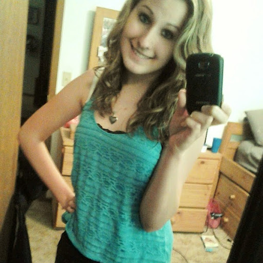 Sara Kauffman Photo 9