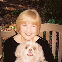 Martha Walls Photo 6