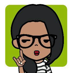 Julia Hutchinson Photo 16