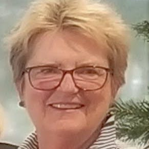Anne Brooks Photo 8