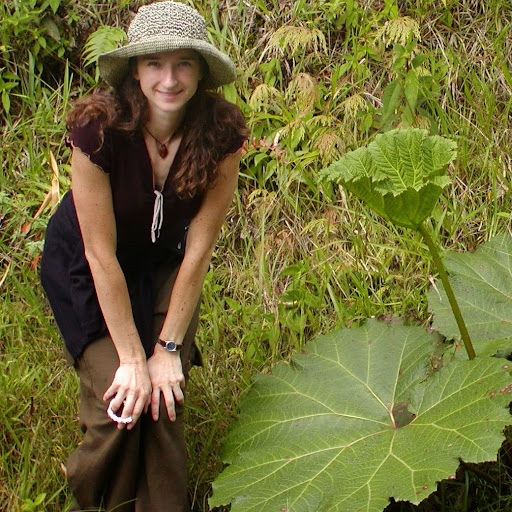 Julie Tafoya Photo 9