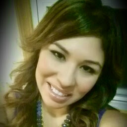 Julie Vazquez Photo 13