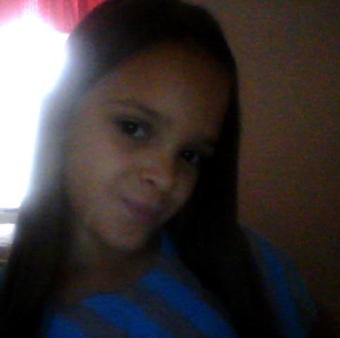 Ada Guzman Photo 13