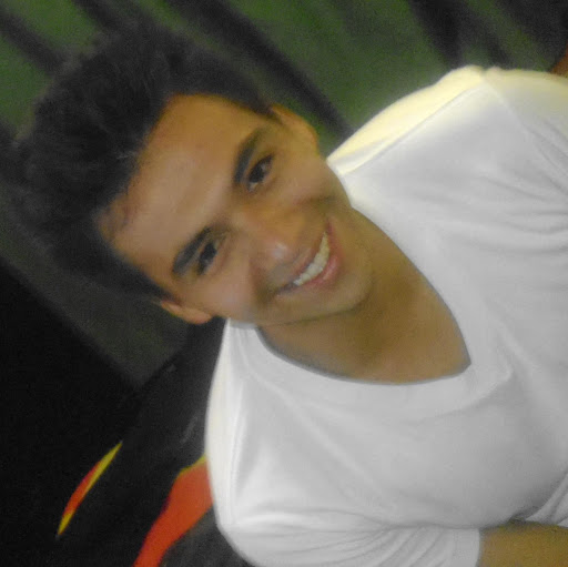 Erick Molina Photo 28