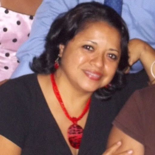 Alma Garcia Photo 12