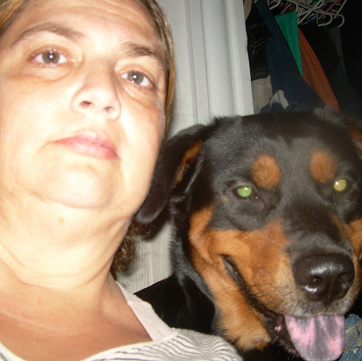 Elizabeth Gonzales Photo 14