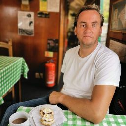 Peter Cowling Photo 13
