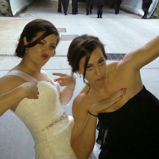 Elise Martinez Photo 4