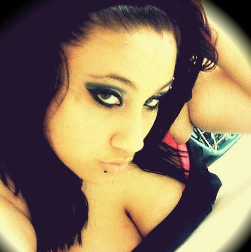 Amelia Santiago Photo 18