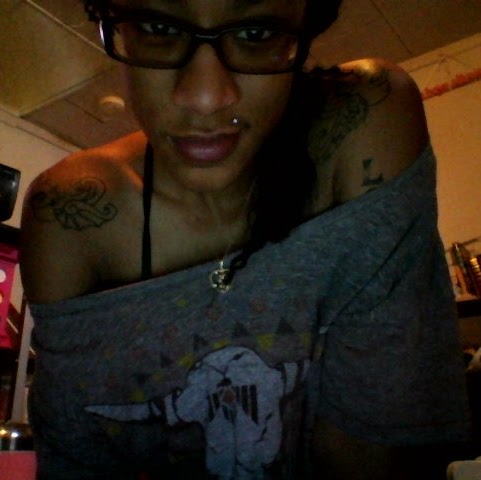 Christina Bates Photo 26