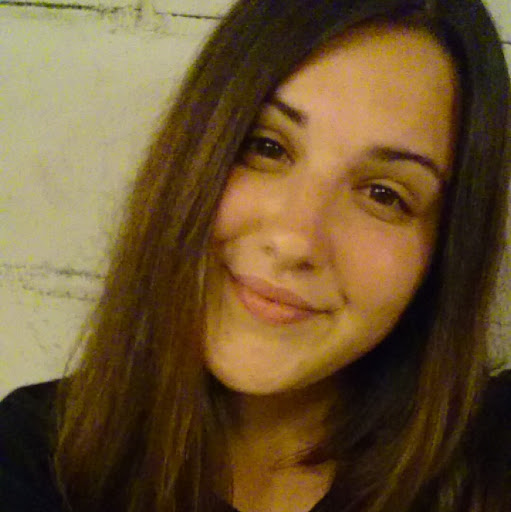 Ana Magdaleno Photo 6