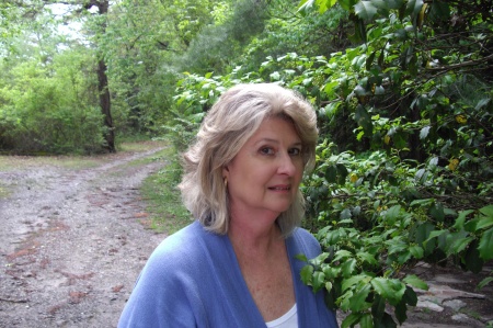 Elizabeth Mckinney Photo 20