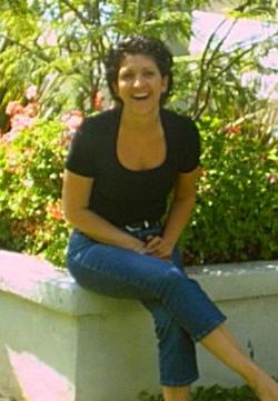 Lisa Scott Photo 36