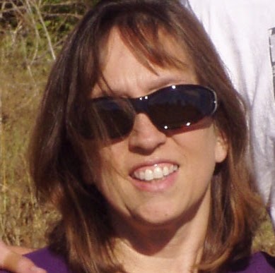Elizabeth Brandt Photo 30
