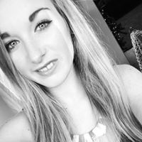 Molly Nicholas Photo 6