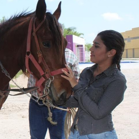 Araceli Garcia Photo 31