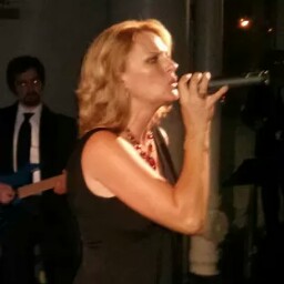 Diane Morrison Photo 12