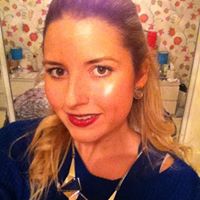 Laura Frazer Photo 15