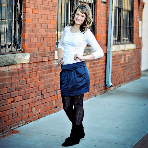 Julia Peacock Photo 11