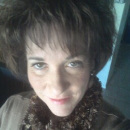 Kathleen Saunders Photo 24