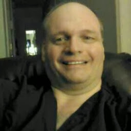 Jamie Holmes Photo 21