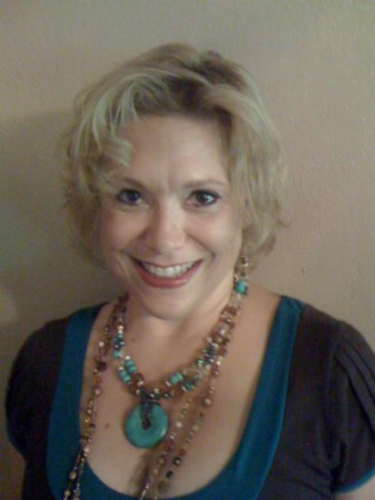 Cindy Howell Photo 26